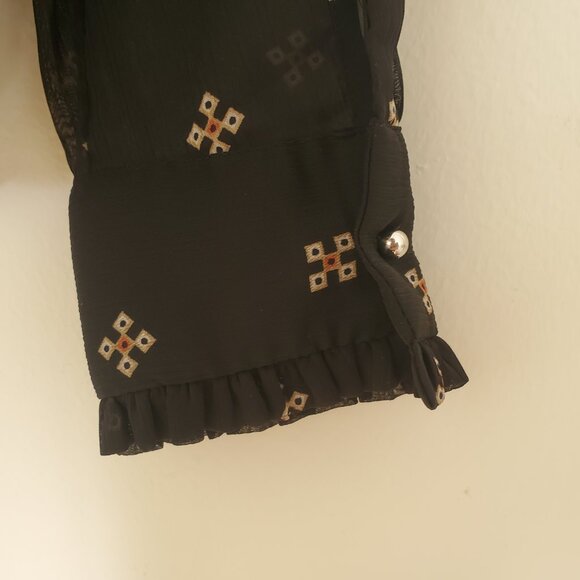 Who What Wear Chiffon Long Sleeve Blouse - Picture 5 of 8